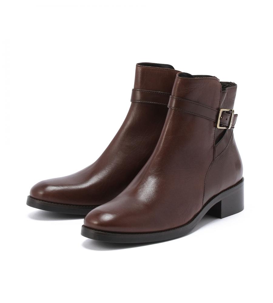 ショートブーツ