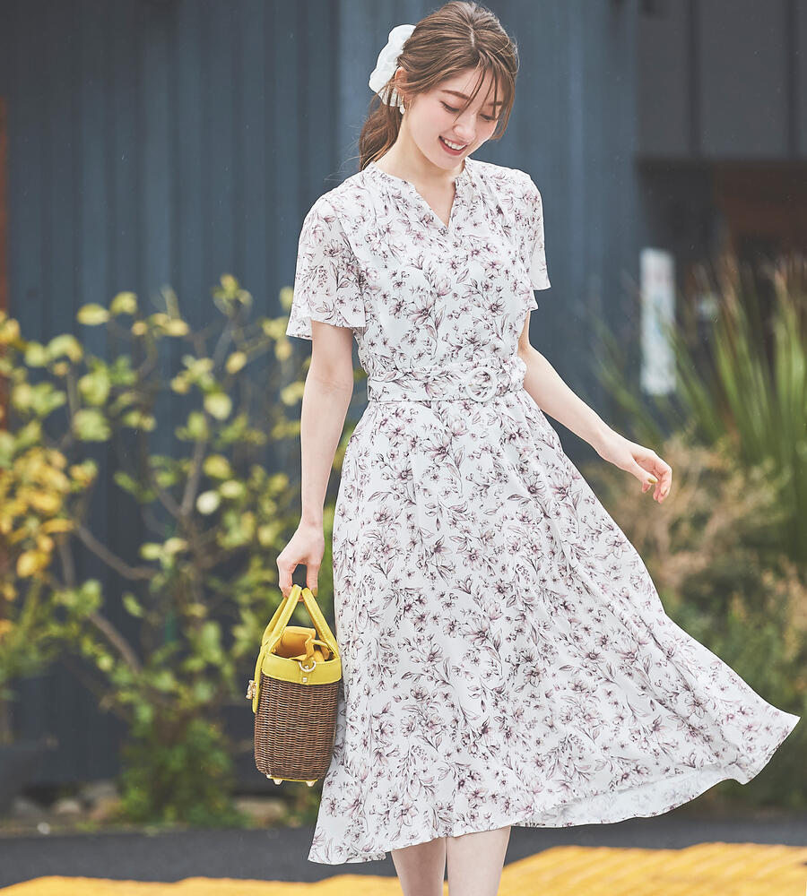 フラワープリントワンピース ワンピース ドレス Laisse Passe レッセパッセ ルック公式ファッションブランド通販サイト Look E Shop フラワープリントワンピース ワンピース ドレス Laisse Passe レッセパッセ ルック公式ファッションブランド通販サイト Look E Shop