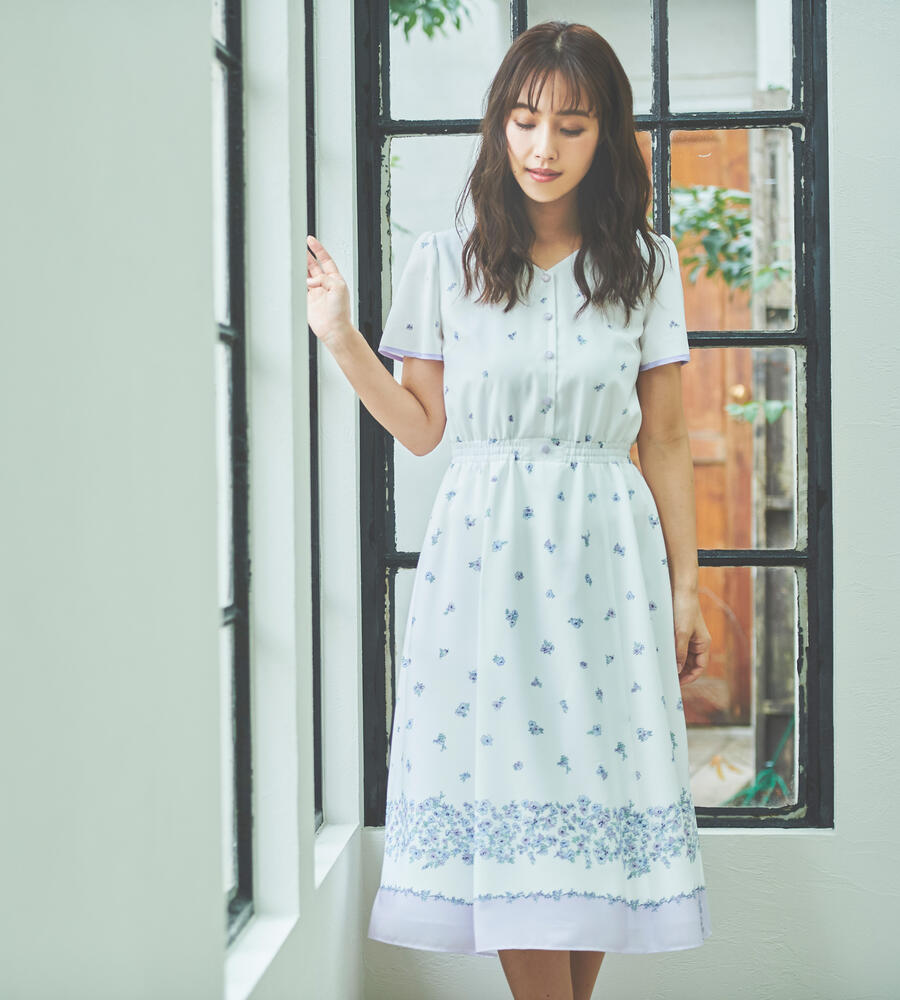 裾フラワー切り替えワンピース ワンピース ドレス Debut De Fiore デビュードフィオレ ルック公式ファッションブランド通販サイト Look E Shop