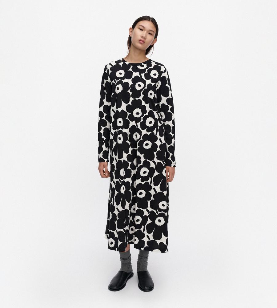 Hujanhajan Unikko ワンピース｜手洗い可｜Marimekko(マリメッコ