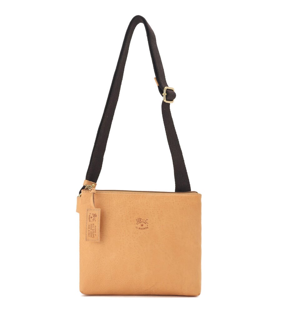 クロスボディバッグ｜ショルダー｜IL BISONTE(イルビゾンテ)｜ルック