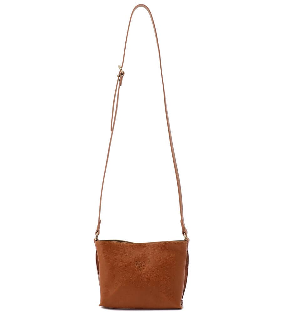 クロスボディバッグ｜ポシェット｜IL BISONTE(イルビゾンテ)｜ルック